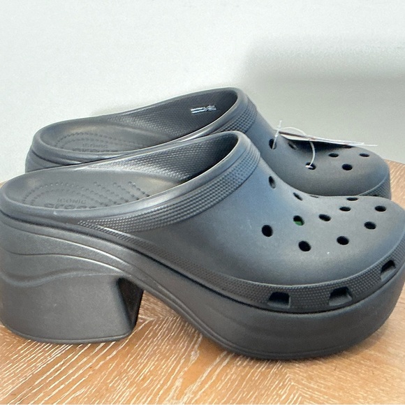Crocs Siren Clog
Black - Picture 7 of 9